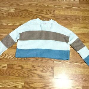 Cropped sweater, never worn